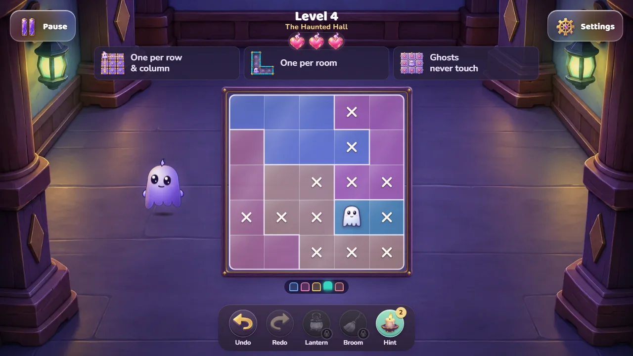 Level 4 on a 5×5 board: crosses around a placed ghost and one room with a single free cell.