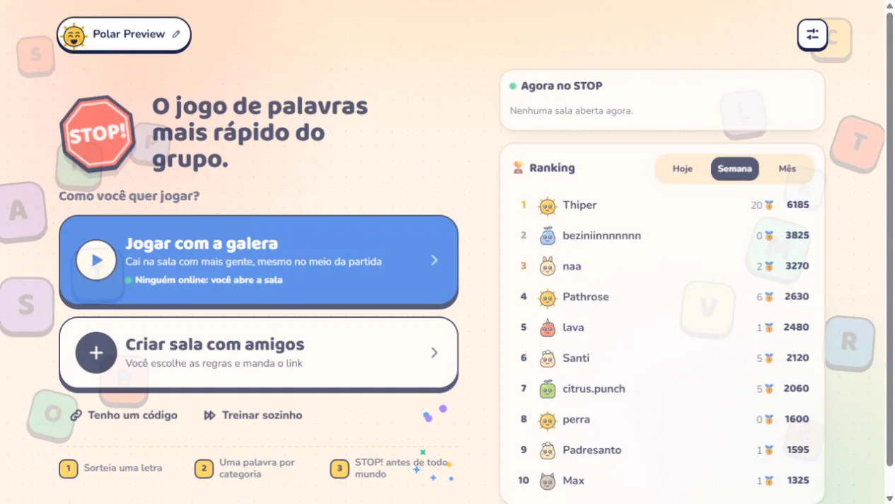 Stop! home screen with the options to play with the crowd or create a room with friends